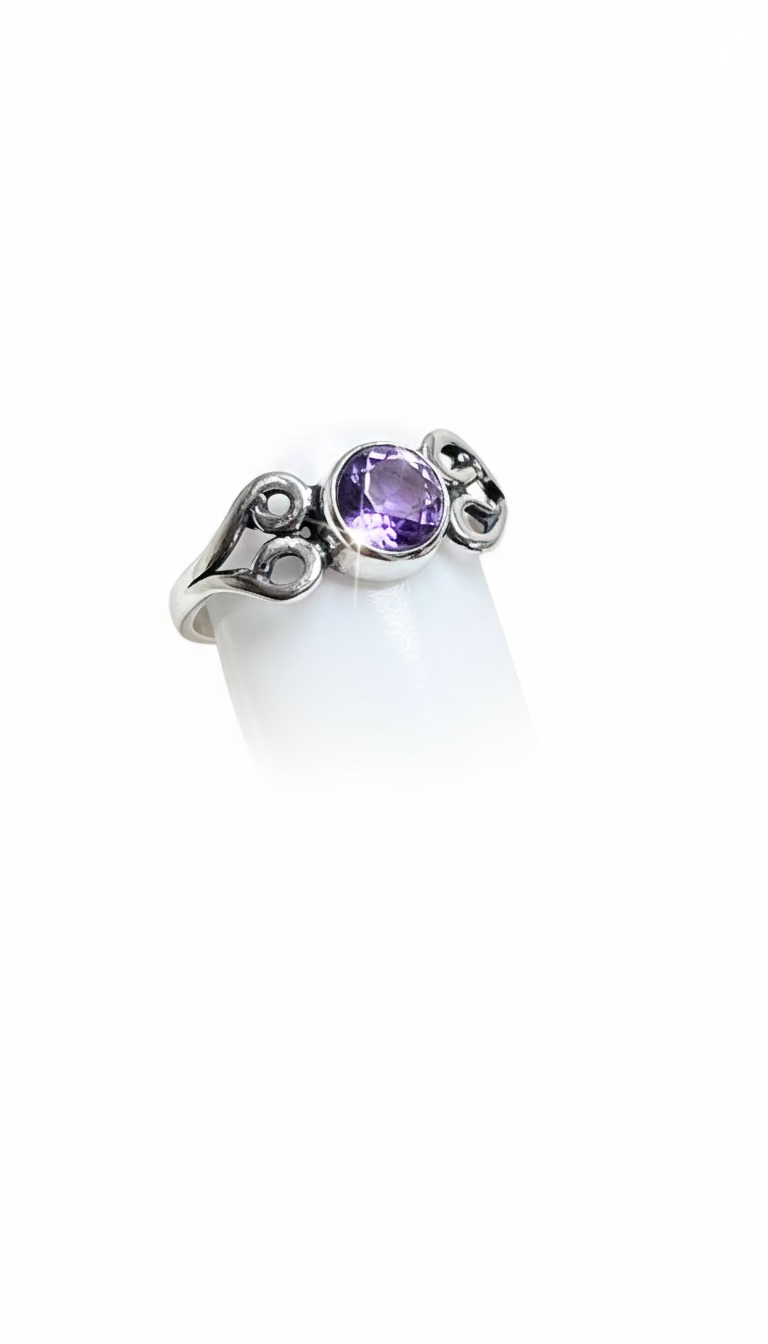 Amethyst. Ring.