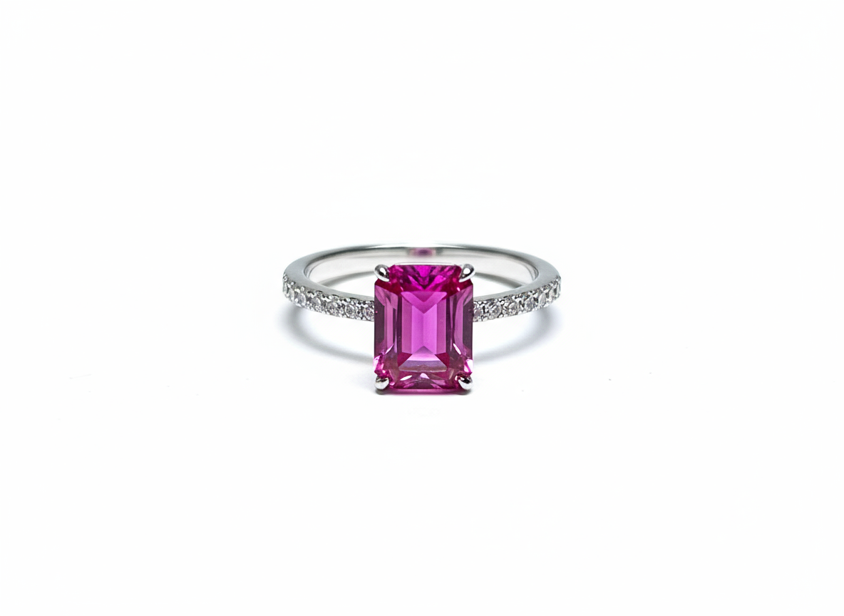 Ring. Hot Pink Sapphire